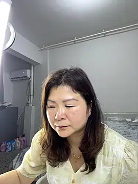 Snapshot of linda51863 chatting on June 2026 01:03:01 PM linda51863 online show from June 2026 01:03:01 PM