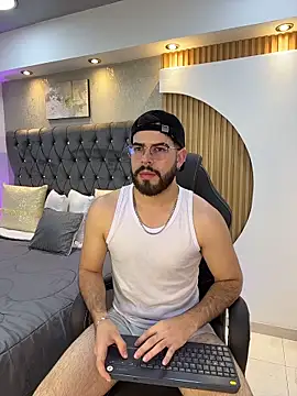 Snapshot of DomBoy_ chatting on May 2026 08:26:02 PM DomBoy online show from May 2026 08:26:02 PM
