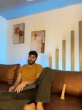 Snapshot of DomBoy_ chatting on June 2026 08:25:02 PM DomBoy online show from June 2026 08:25:02 PM