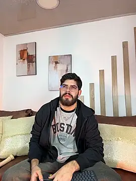Snapshot of DomBoy_ chatting on June 2026 08:02:02 PM DomBoy online show from June 2026 08:02:02 PM