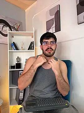 Snapshot of DomBoy_ chatting on June 2026 08:02:01 PM DomBoy online show from June 2026 08:02:01 PM