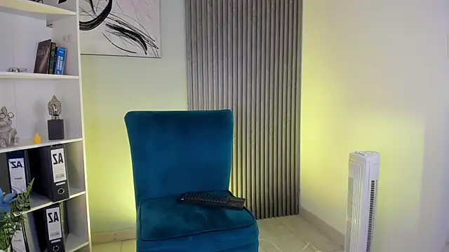 Snapshot of DomBoy_ chatting on July 2026 08:01:01 PM DomBoy online show from July 2026 08:01:01 PM