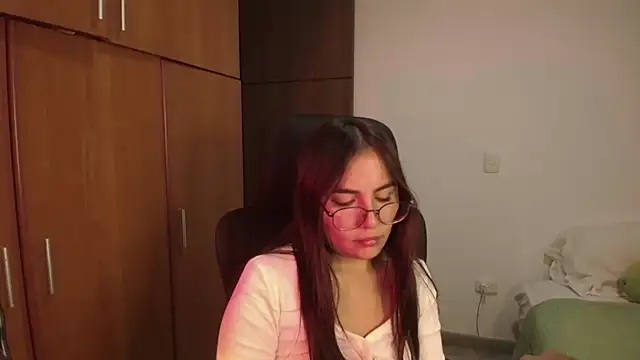 abbyyandmaxx online show from May 2026 04:40:01 AM
