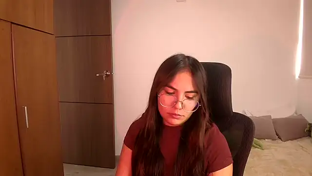 Snapshot of abbyyandmaxx chatting on July 2026 04:45:01 PM abbyyandmaxx online show from July 2026 04:45:01 PM