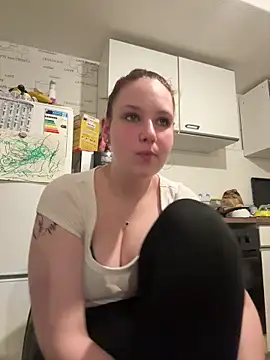 CuteBeaX online show from May 2026 07:18:02 PM