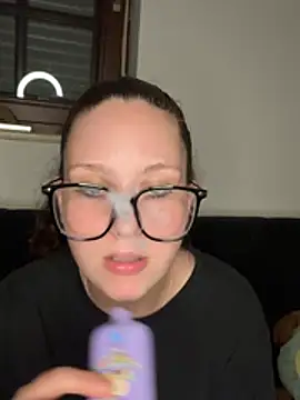 CuteBeaX online show from June 2026 06:43:01 PM