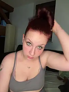 CuteBeaX online show from June 2026 06:33:01 PM