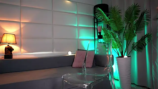 Snapshot of Juliadragon chatting on November 2025 02:21:02 AM Juliadragon online show from November 2025 02:21:02 AM