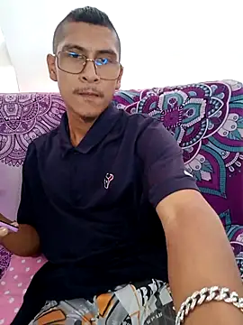 Snapshot of Lil_black009 chatting on May 2026 11:07:01 AM Lil black009 online show from May 2026 11:07:01 AM