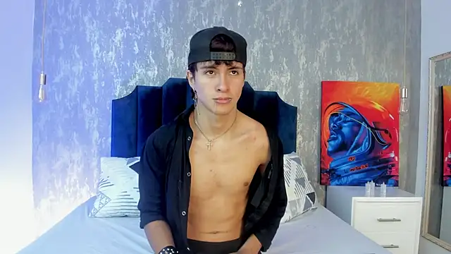 Liam Grayson  online show from May 2026 12:22:02 PM