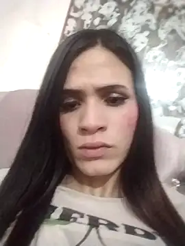 Snapshot of Juliette_Doll_ chatting on May 2026 01:44:01 AM Juliette Doll online show from May 2026 01:44:01 AM