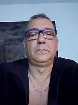 Snapshot of Soloyan chatting on December 2024 06:44:01 AM Soloyan online show from December 2024 06:44:01 AM