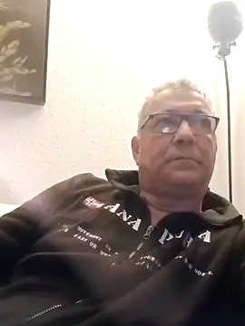 Snapshot of Soloyan chatting on January 2025 06:33:01 AM Soloyan online show from January 2025 06:33:01 AM