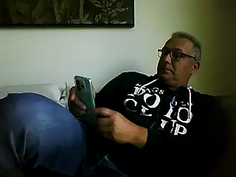 Snapshot of Soloyan chatting on September 2025 11:14:01 AM Soloyan online show from September 2025 11:14:01 AM