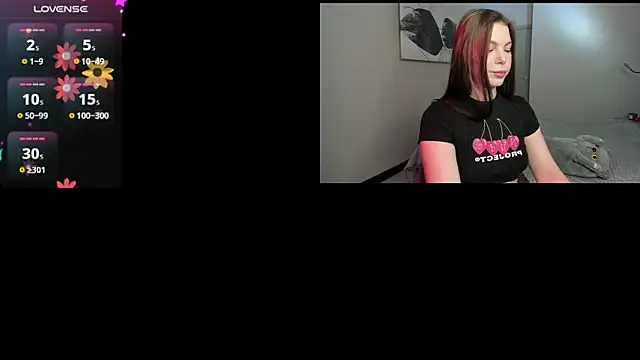 Snapshot of EmmyyK chatting on June 2026 11:37:02 AM EmmyyK online show from June 2026 11:37:02 AM