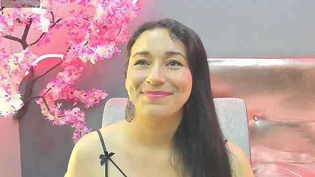 Elizabeth bennett online show from July 2026 02:05:17 AM