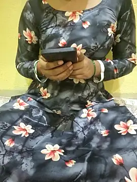 Snapshot of Seema_yadav01 chatting on May 2026 04:52:01 AM Seema yadav01 online show from May 2026 04:52:01 AM