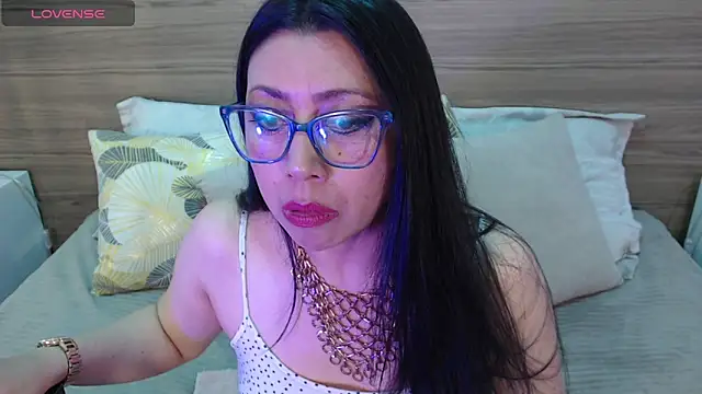 FranciscaVera online show from June 2026 08:52:01 PM