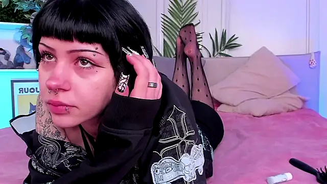 Ashley Alt online show from July 2026 06:33:02 AM