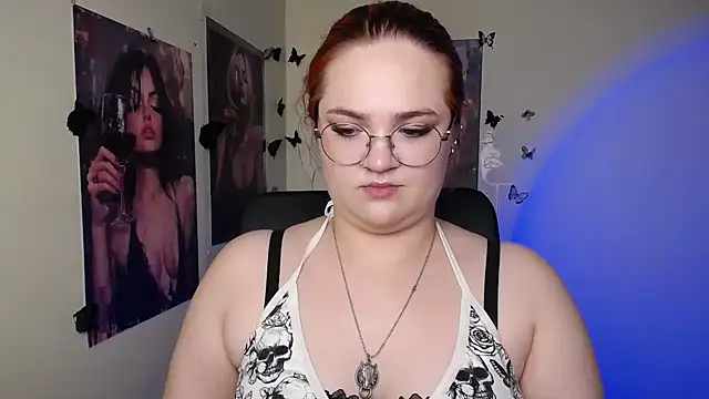 RinaRiii online show from July 2026 12:03:02 PM