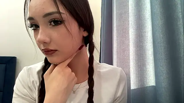 RefereedHobble online show from May 2026 01:38:02 PM