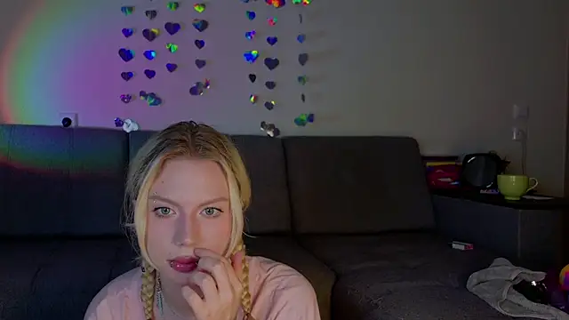 sonya blade69 online show from June 2026 07:00:02 PM