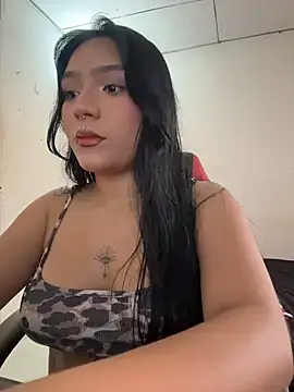 EmiLaurent online show from June 2026 05:25:01 PM