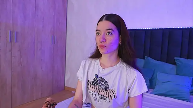 Snapshot of LucyFlame chatting on June 2026 04:02:02 AM LucyFlame online show from June 2026 04:02:02 AM