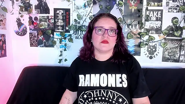 helleen21 online show from July 2026 07:34:01 AM
