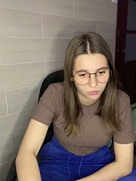 Blossom Emily online show from June 2026 04:31:02 PM