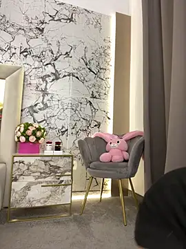 DaisyAmour online show from June 2026 06:30:01 PM