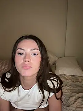 Snapshot of daisycollins chatting on May 2026 10:22:01 AM daisycollins online show from May 2026 10:22:01 AM