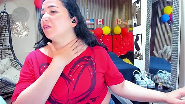 Snapshot of BBWLuxuryMuse chatting on July 2026 11:56:02 AM BBWLuxuryMuse online show from July 2026 11:56:02 AM