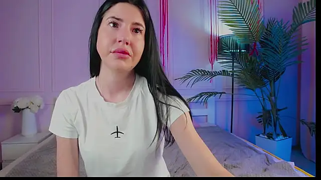 Emily xoo online show from May 2026 08:17:01 PM