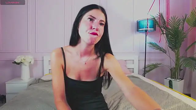 Emily xoo online show from July 2026 04:35:02 PM