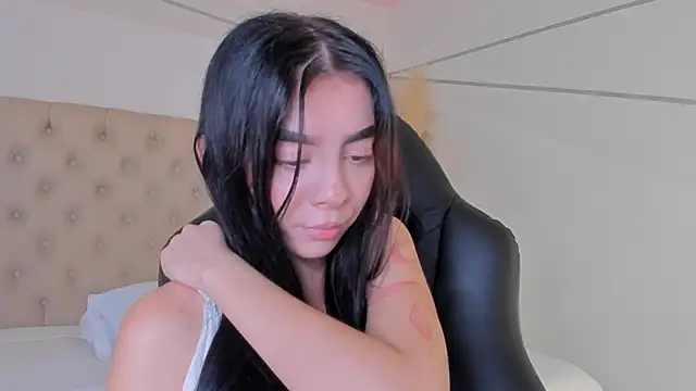 MelCherry online show from May 2026 09:31:02 PM