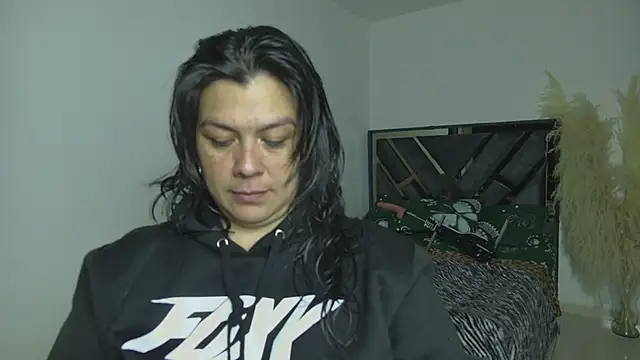 Martina Foxy01 online show from May 2026 11:27:01 AM
