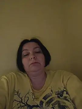 EmmaEmmy40 online show from May 2026 07:31:01 PM