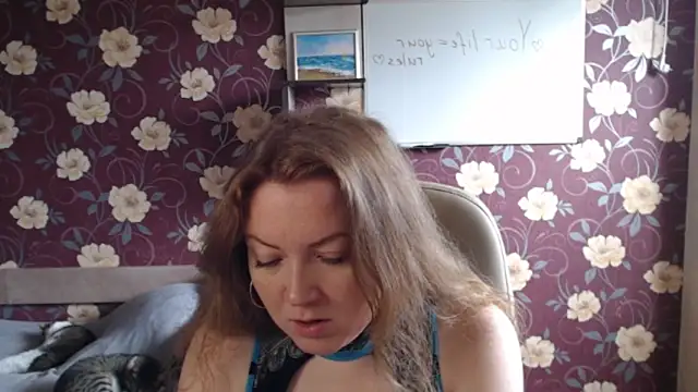 Kate R online show from June 2026 12:48:01 PM