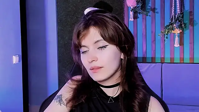 LolaDominara online show from June 2026 12:22:01 PM