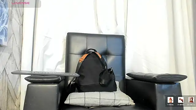 Snapshot of Jaadewest chatting on July 2026 11:02:01 AM Jaadewest online show from July 2026 11:02:01 AM