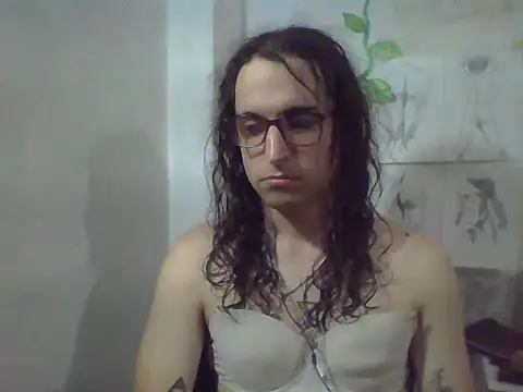 Snapshot of LaCuerva chatting on June 2026 08:35:02 PM LaCuerva online show from June 2026 08:35:02 PM