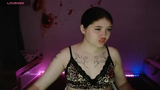Snapshot of Blackangels chatting on May 2026 08:25:02 PM Blackangels online show from May 2026 08:25:02 PM