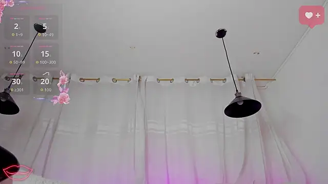 Molly Hils789 online show from May 2026 08:07:02 PM