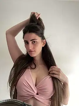 Snapshot of OliviaBaby- chatting on May 2026 10:33:02 AM OliviaBaby- online show from May 2026 10:33:02 AM