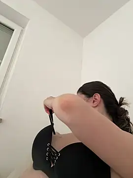 Snapshot of OliviaBaby- chatting on July 2026 04:44:01 PM OliviaBaby- online show from July 2026 04:44:01 PM