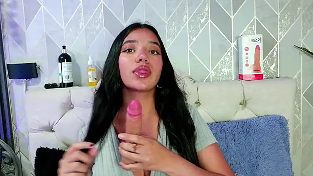 Zaira bonny online show from July 2026 09:08:01 PM