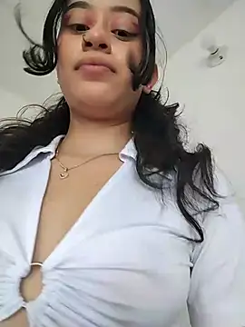 Snapshot of L0lita_Emi12 chatting on July 2026 08:44:02 PM L0lita Emi12 online show from July 2026 08:44:02 PM