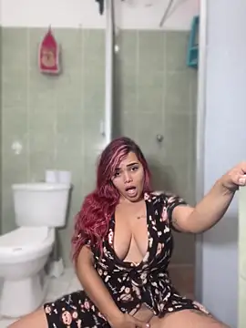 latinahotdivas1 online show from July 2026 08:45:02 PM