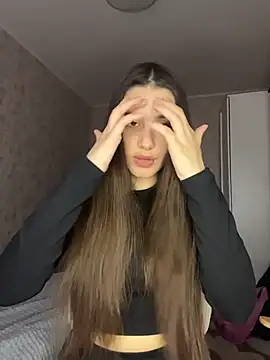 Selena Mur  online show from May 2026 01:28:01 PM